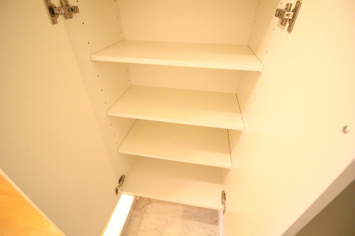 物件内観写真15　(靴箱)