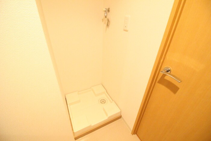 物件内観写真20　(洗濯機置場)