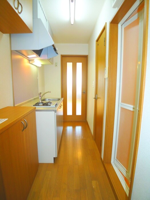 物件内観写真12　(廊下)