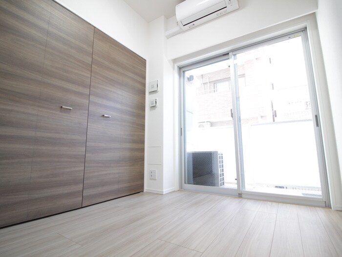 物件内観写真9　(居室)