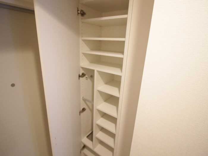 物件内観写真20　(靴箱)