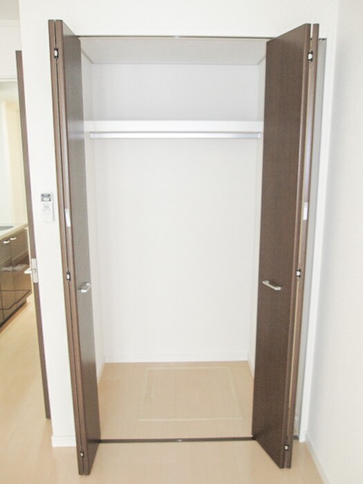 物件内観写真10　(収納)