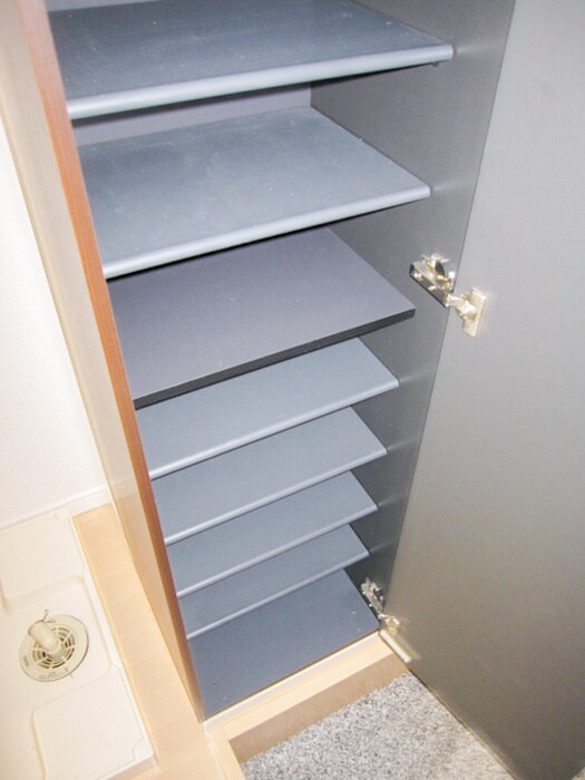 物件内観写真11　(靴箱)