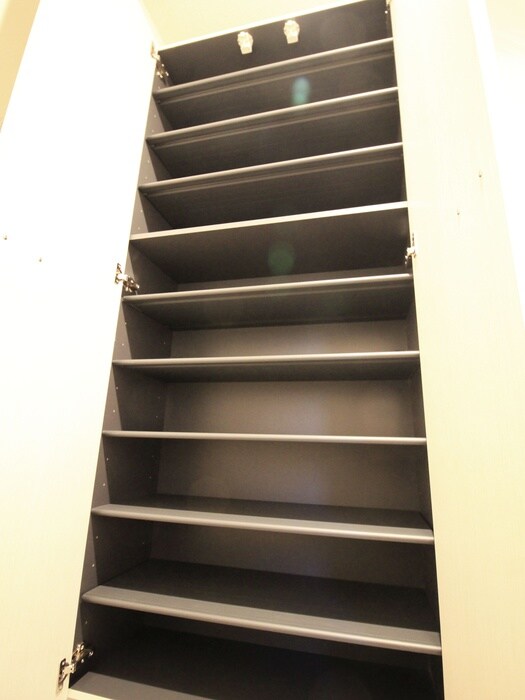 物件内観写真8　(靴箱)