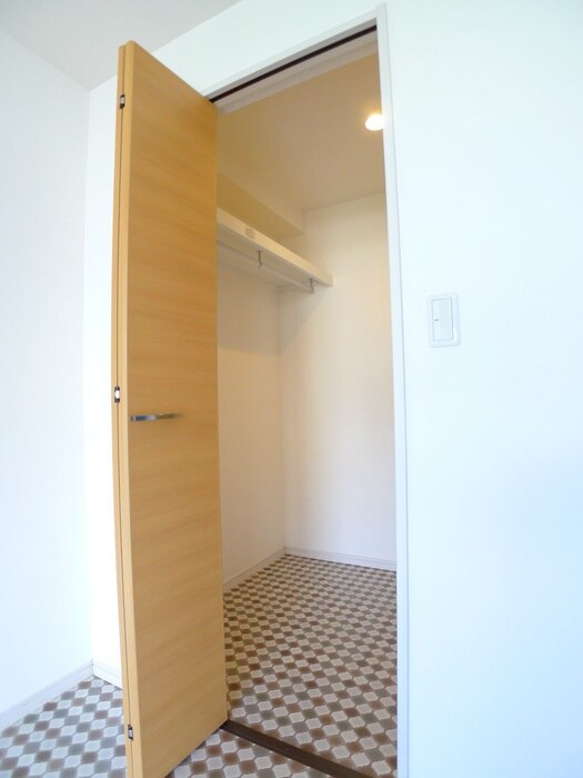 物件内観写真13　(収納)