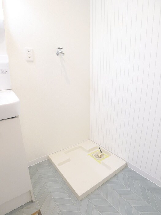 物件内観写真14　(洗濯機置場)