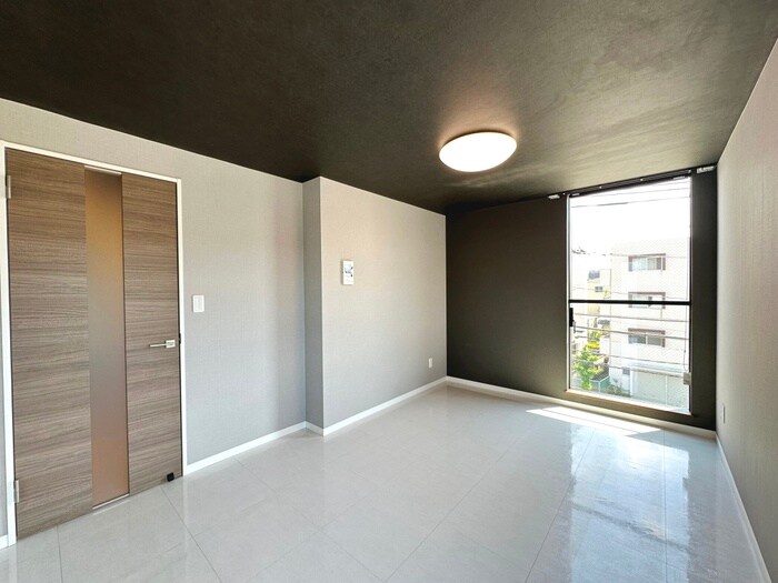 物件内観写真10　(居室)