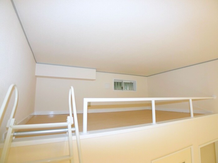 物件内観写真6　(ロフト)