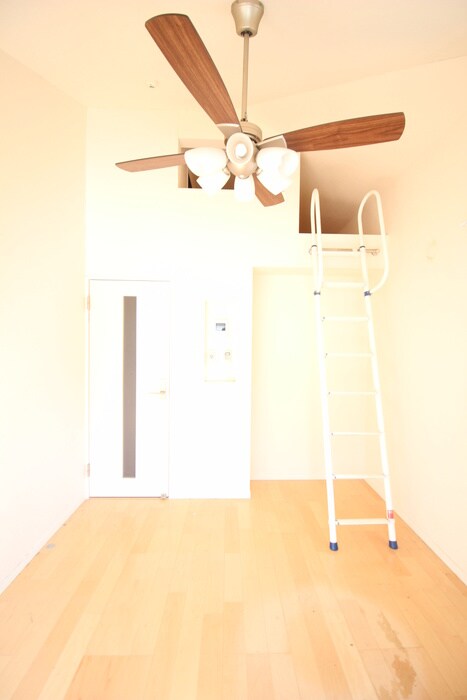 物件内観写真8　(居室)