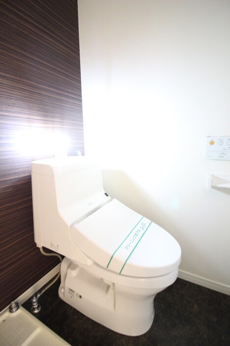 物件内観写真12　(トイレ)