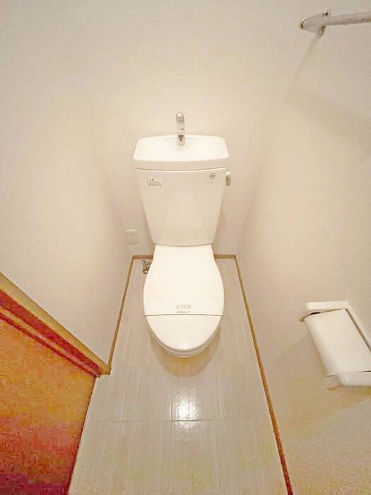 物件内観写真15　(トイレ)