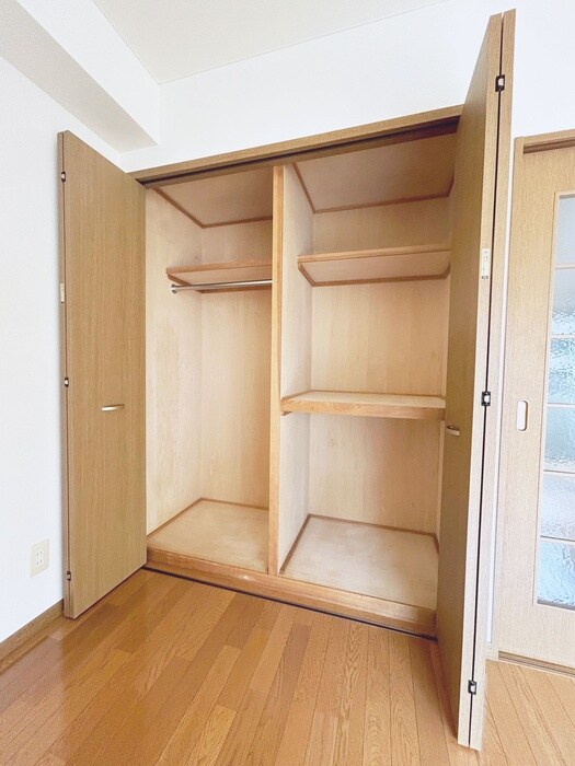 物件内観写真16　(収納)