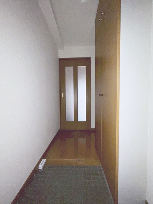 物件内観写真17　(廊下)