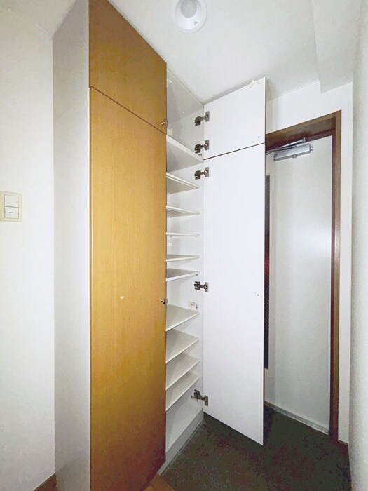 物件内観写真18　(靴箱)