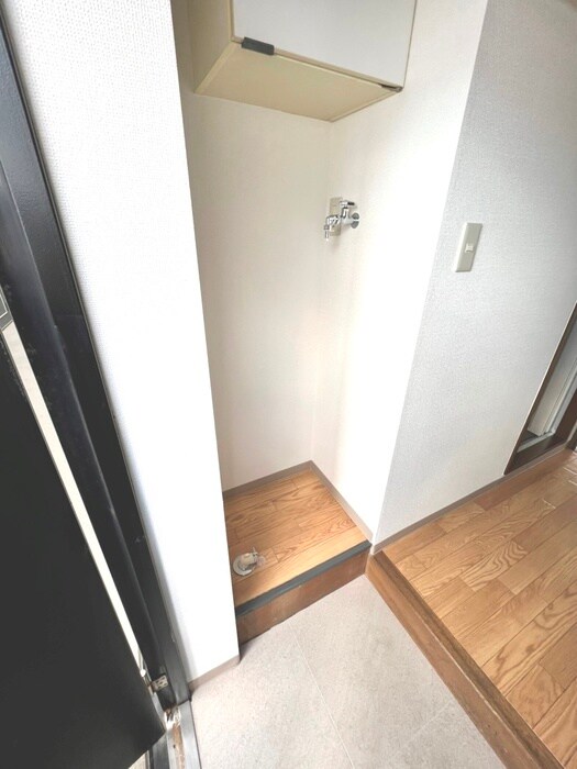 物件内観写真14　(洗濯機置場)