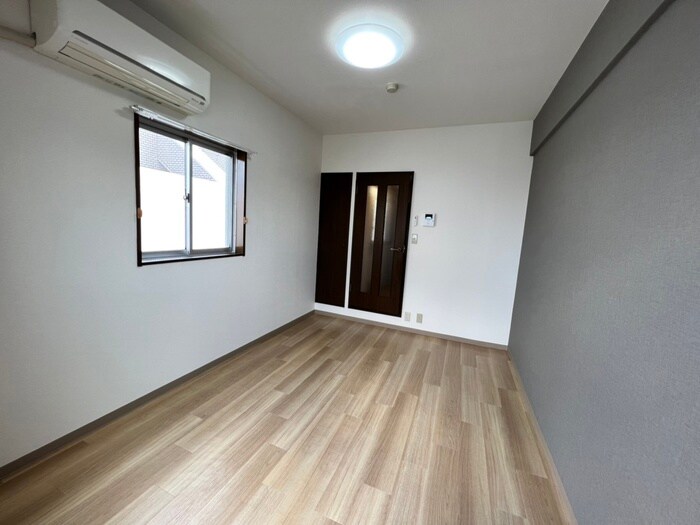 物件内観写真17　(居室)