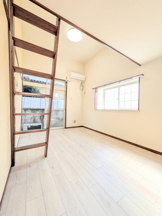 物件内観写真7　(居室)