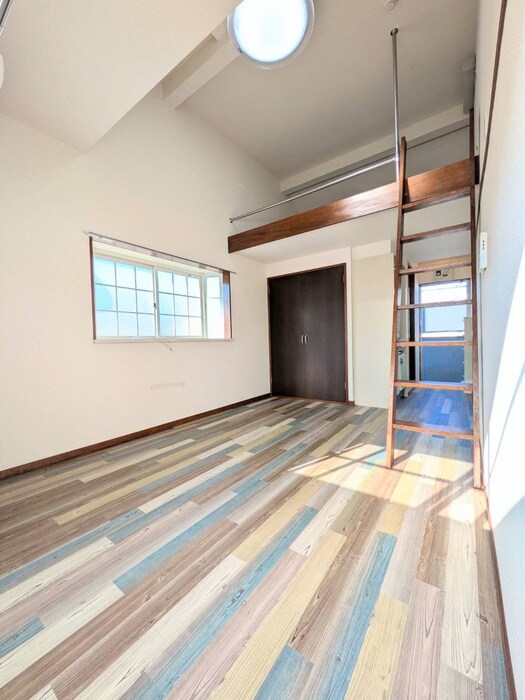 物件内観写真9　(居室)