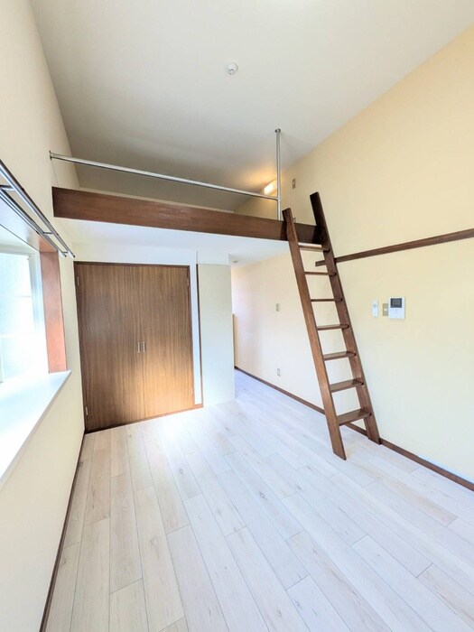 物件内観写真9　(居室)