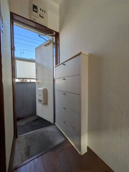 物件内観写真19　(玄関)