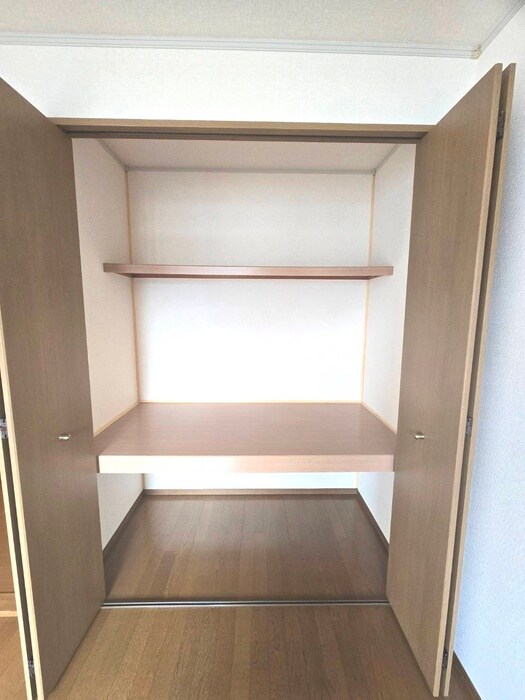 物件内観写真12　(収納)