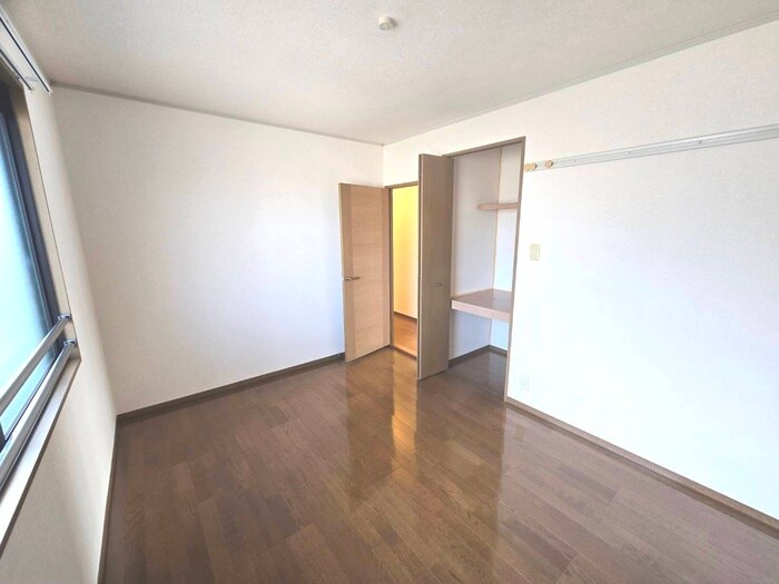 物件内観写真18　(居室)