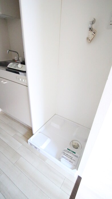 物件内観写真12　(洗濯機置場)