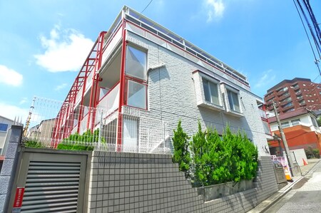 カサ－ル目白台外観写真