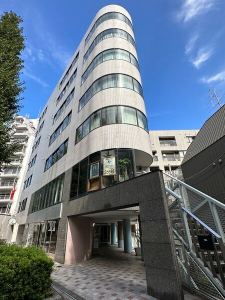 パ－クノヴァ神宮前（４１４）外観写真