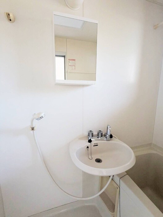 物件内観写真15　(洗面)