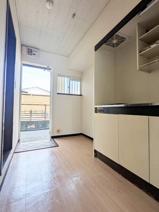 物件内観写真20　(廊下)