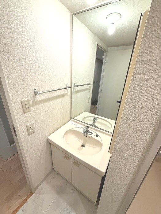 物件内観写真10　(洗面)