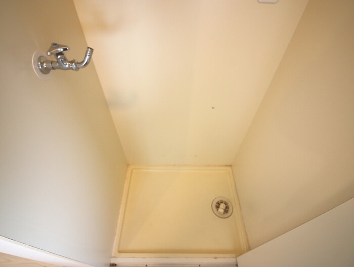 物件内観写真13　(洗濯機置場)