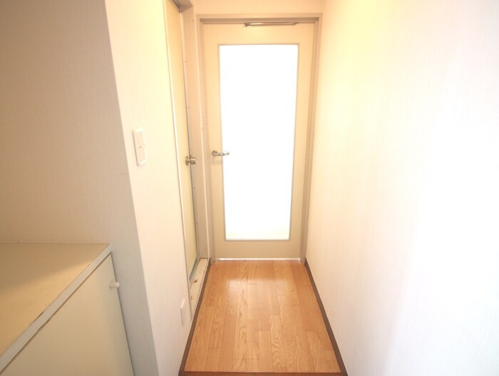 物件内観写真17　(廊下)