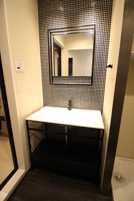 物件内観写真12　(洗面)