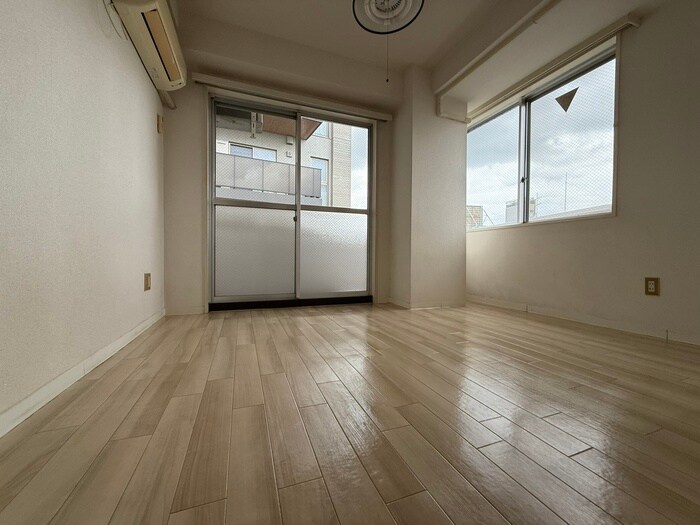 物件内観写真11　(居室)