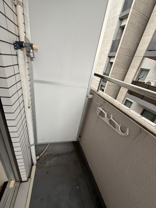 物件内観写真18　(洗濯機置場)