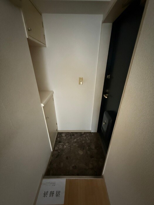 物件内観写真21　(玄関)