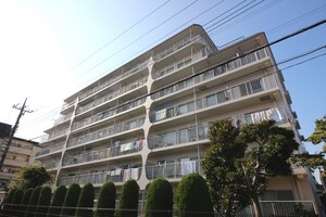 花小金井ｽｶｲﾊｲﾂＡ棟（２０６）外観写真