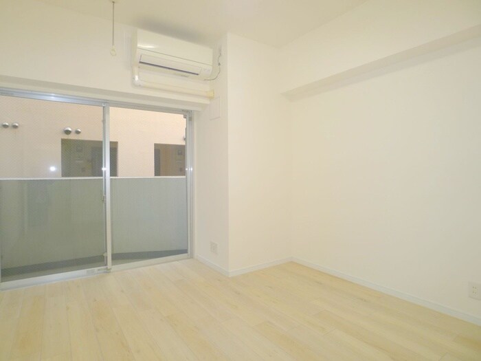 物件内観写真9　(室内からの展望)