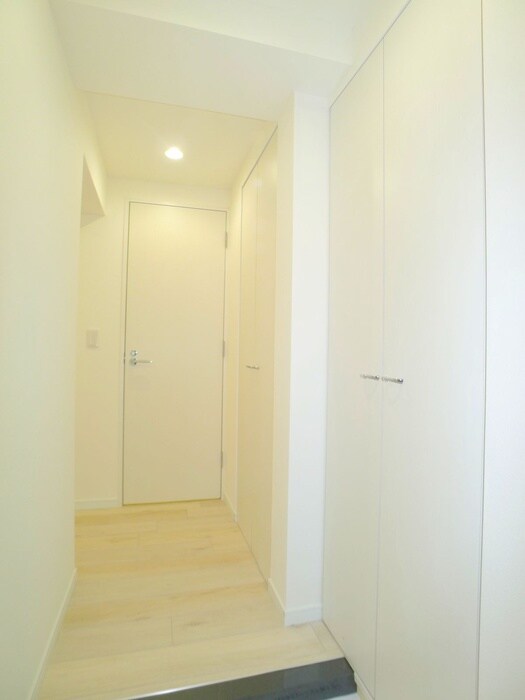 物件内観写真16　(廊下)