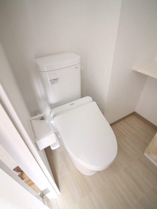 物件内観写真10　(トイレ)