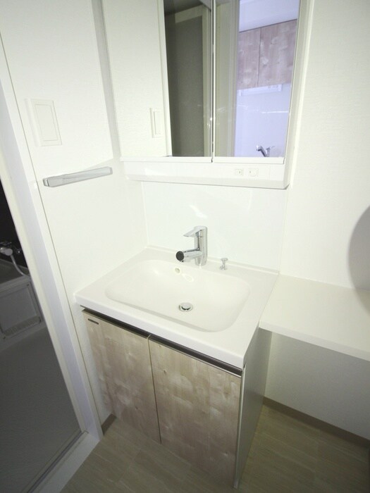 物件内観写真11　(洗面)