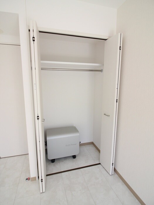 物件内観写真12　(収納)