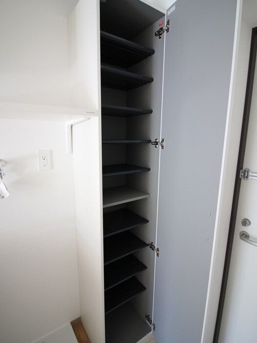 物件内観写真18　(靴箱)