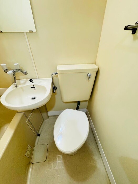 物件内観写真11　(トイレ)