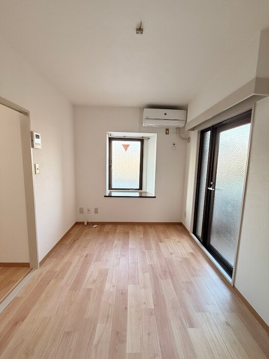 物件内観写真13　(居室)