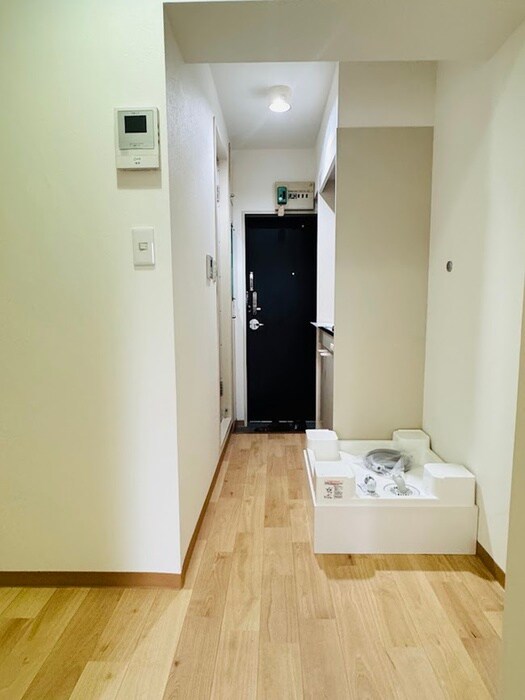 物件内観写真16　(廊下)