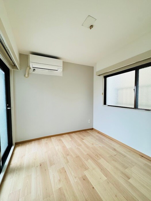 物件内観写真17　(居室)