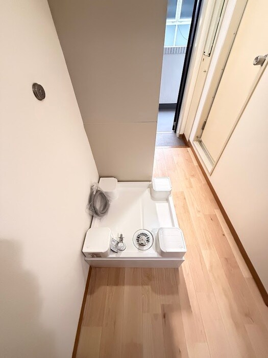 物件内観写真21　(洗濯機置場)